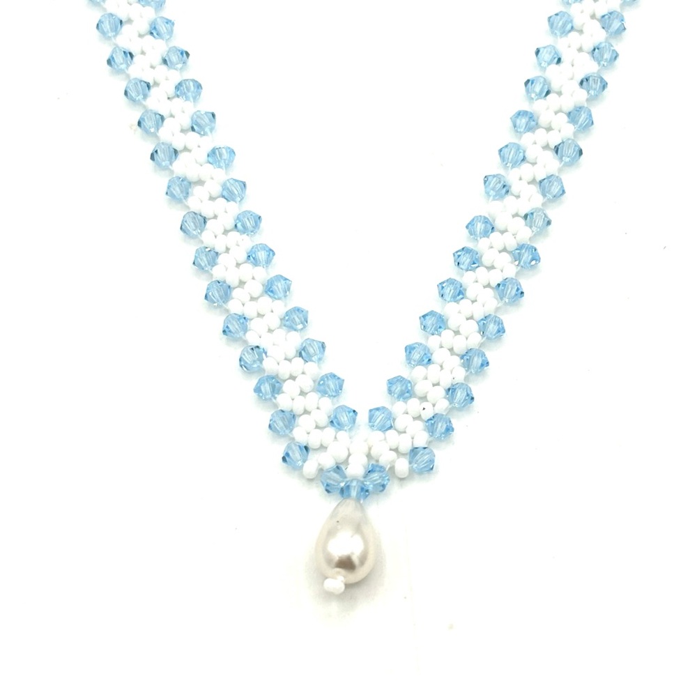 HAND CRAFTED Ice Blue Crystal Beaded Necklace - Picture 6 of 10
